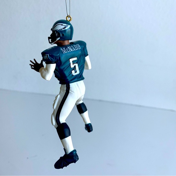 Hallmark Keepsake‎ NFL Football Legend Donovan McNabb 2006 ornament. - Picture 2 of 12